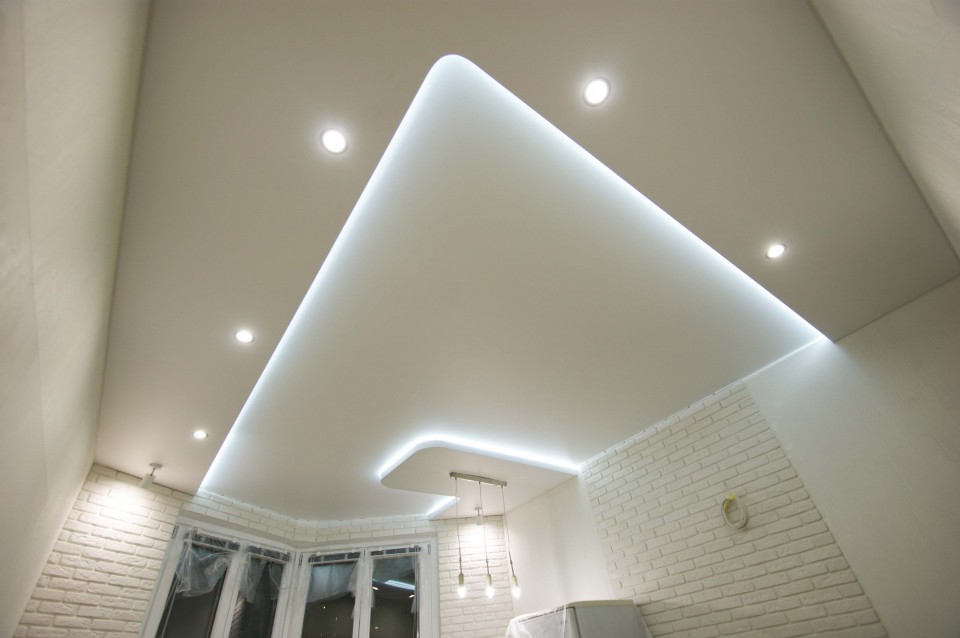 Заказать парящие натяжные потолки в г. Олёкминск